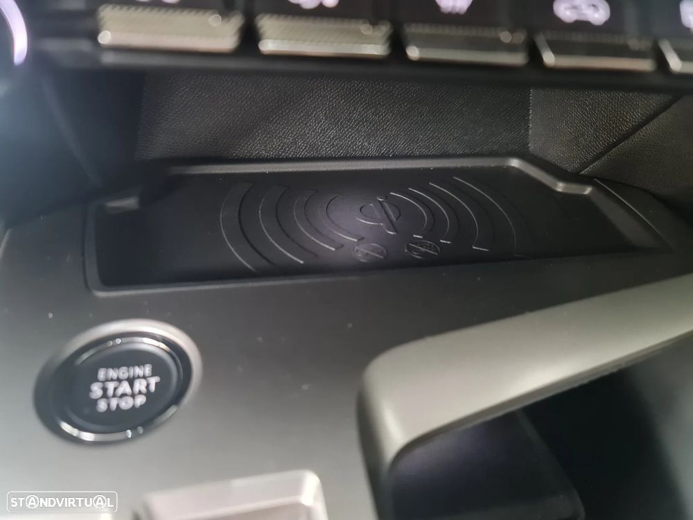 Peugeot 408 1.2 PureTech Allure EAT8 - 15