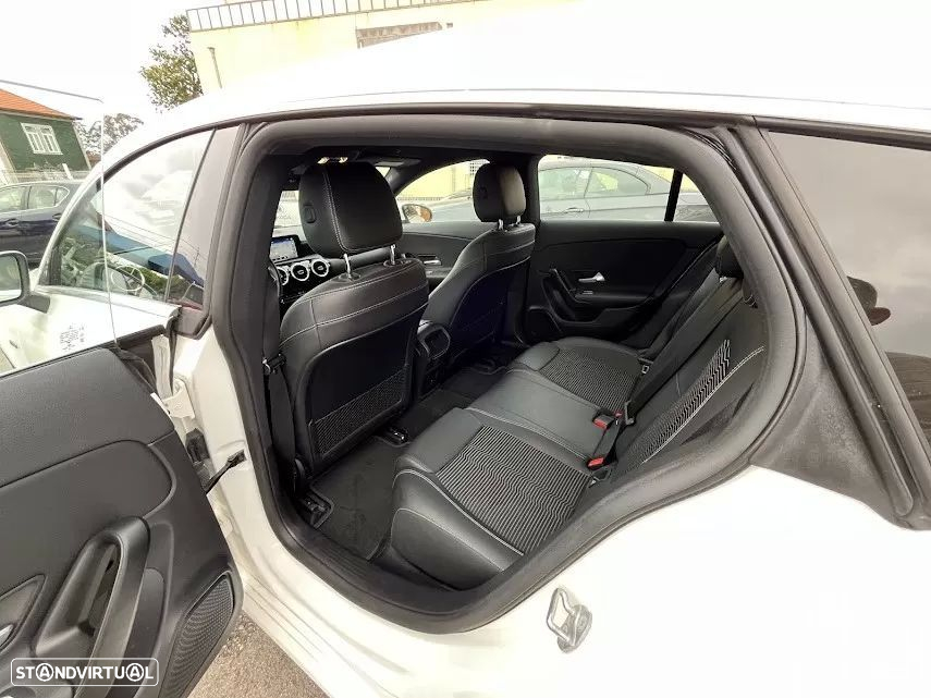 Mercedes-Benz CLA 250 e Style Plus - 42