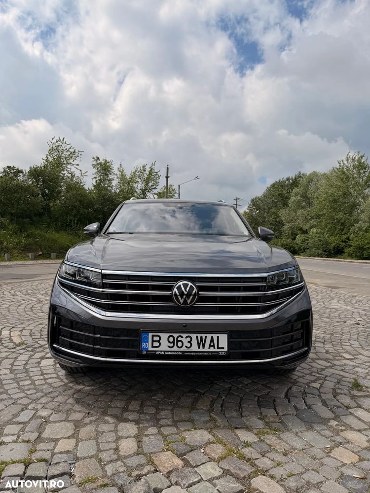 Volkswagen Touareg V6 TDI 4MOTION Elegance - 3