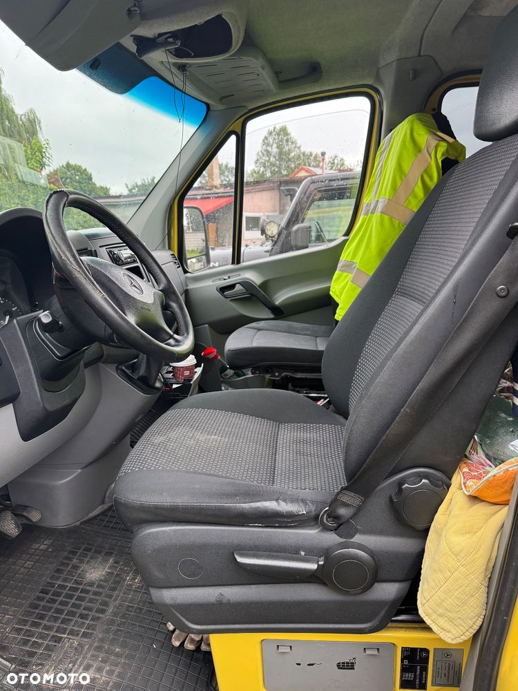 Mercedes-Benz Sprinter - 9