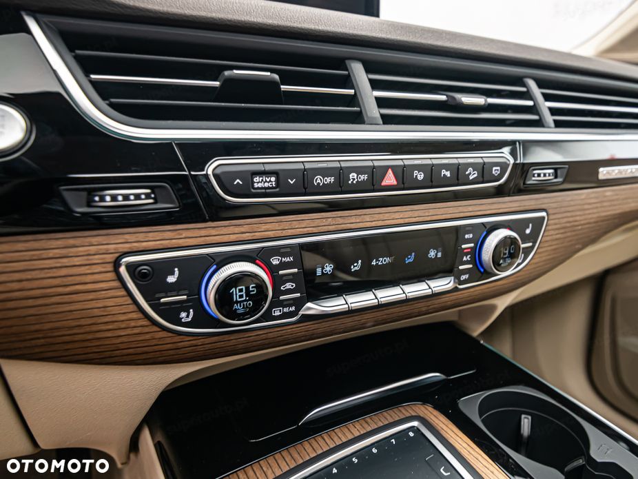 Audi Q7 3.0 TDI Quattro Tiptronic - 24