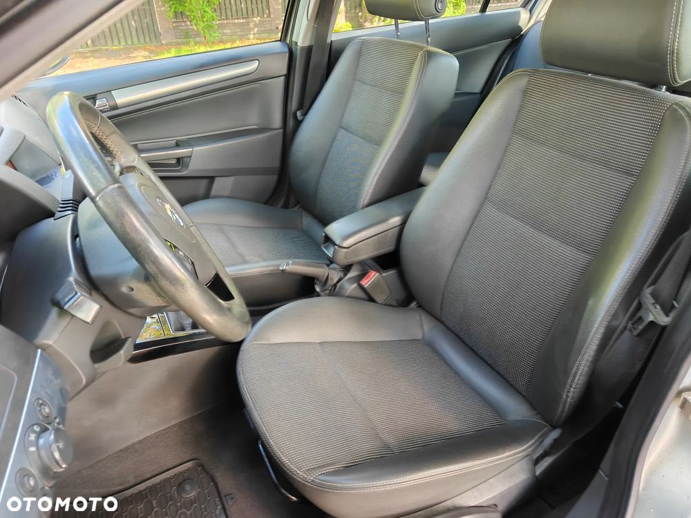 Opel Astra 1.6 Essentia - 7