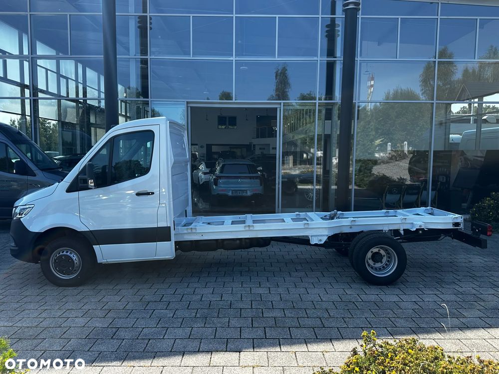 Mercedes-Benz Sprinter - 10
