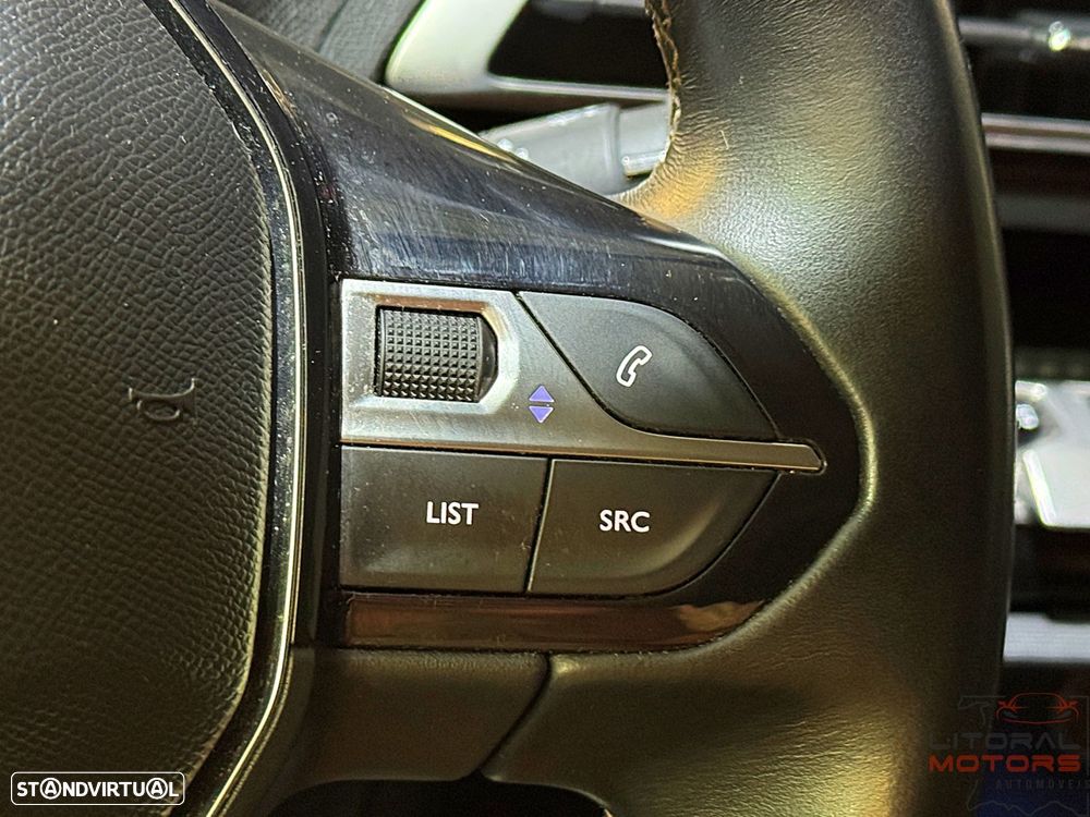 Peugeot 5008 1.2 PureTech Allure J18 - 25