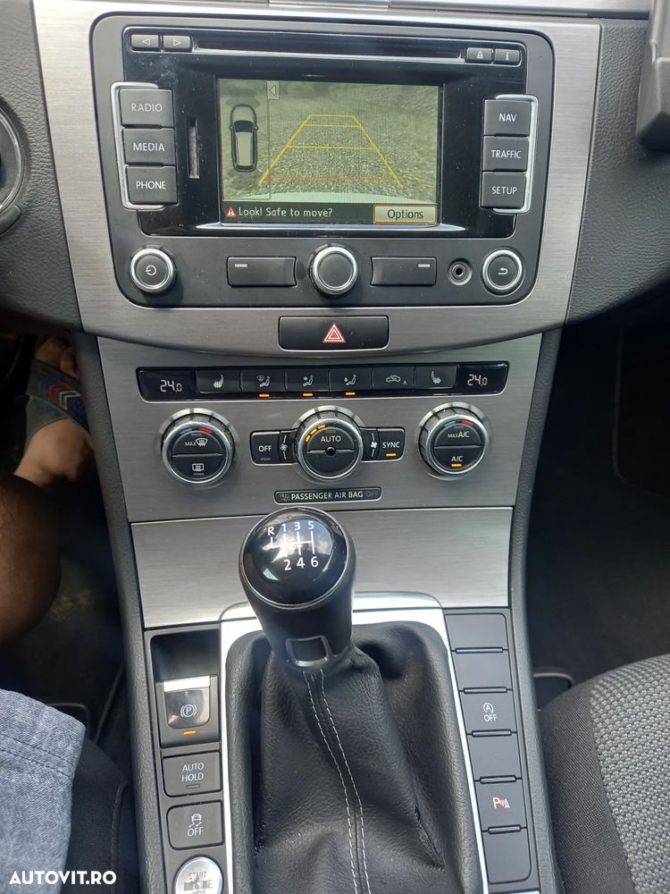 Volkswagen Passat 2.0 TDI BlueMotion Technology Comfortline - 14