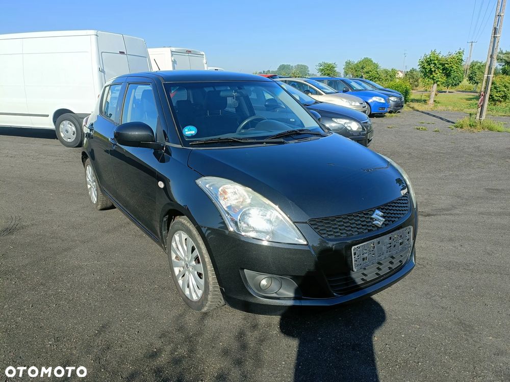 Suzuki Swift - 1