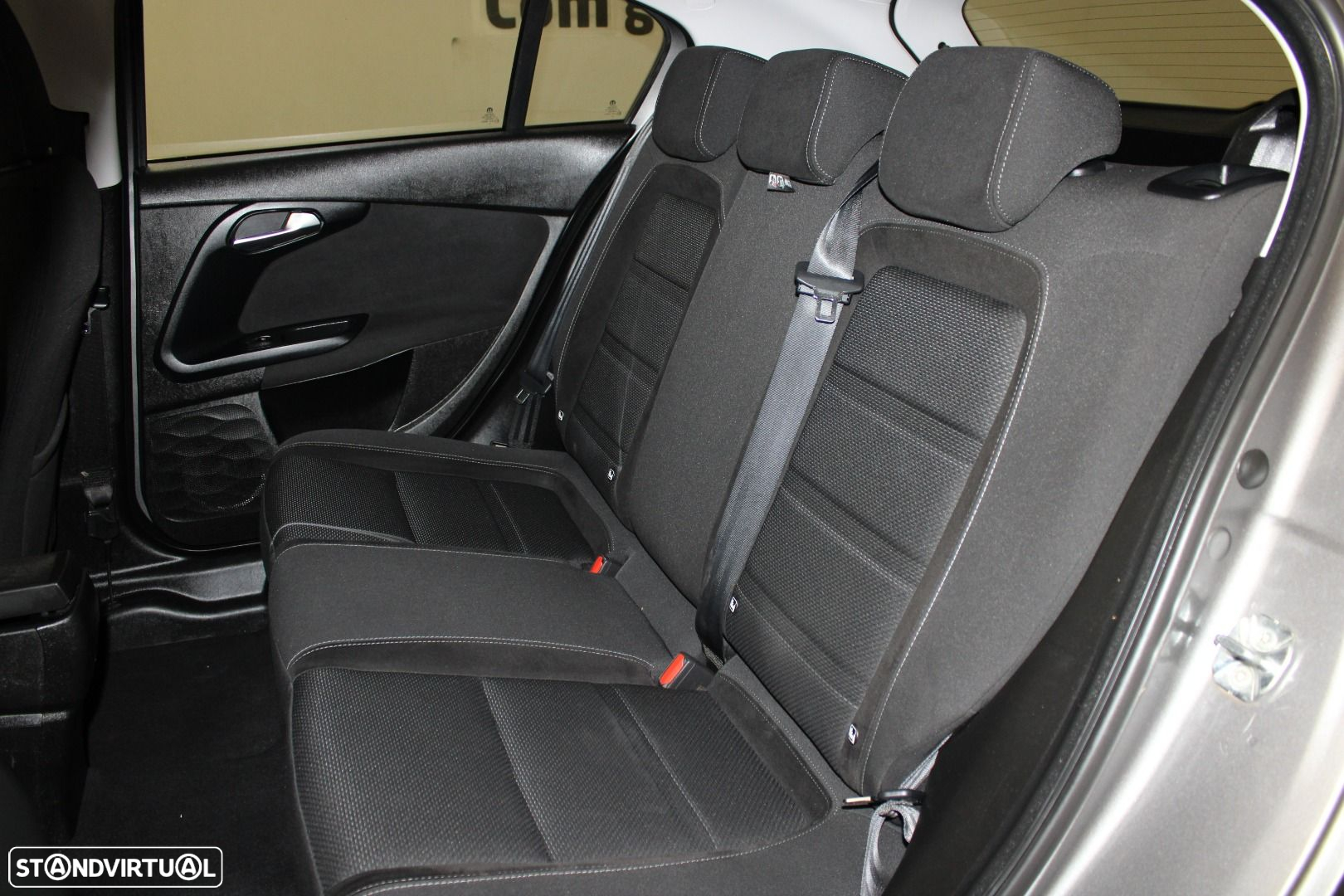 Fiat Tipo 1.3 M-Jet Lounge - 25