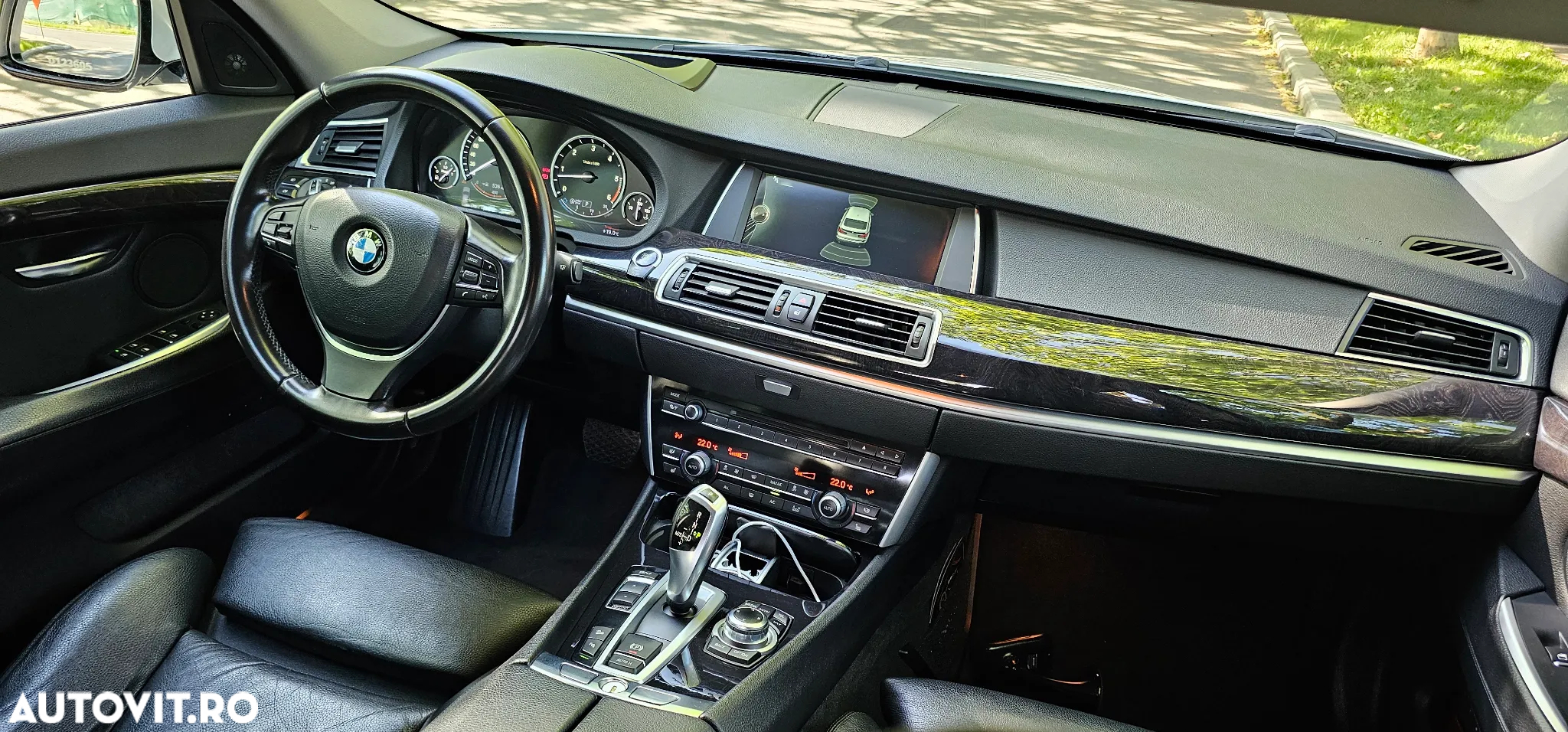 BMW Seria 5 530d xDrive - 29