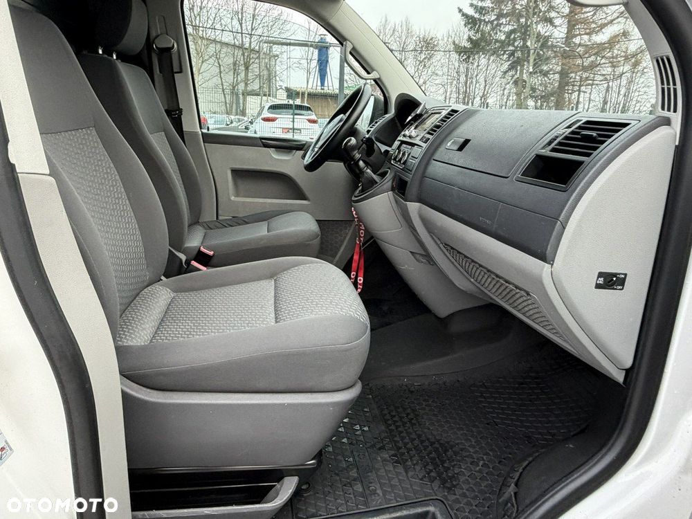 Volkswagen Transporter - 23