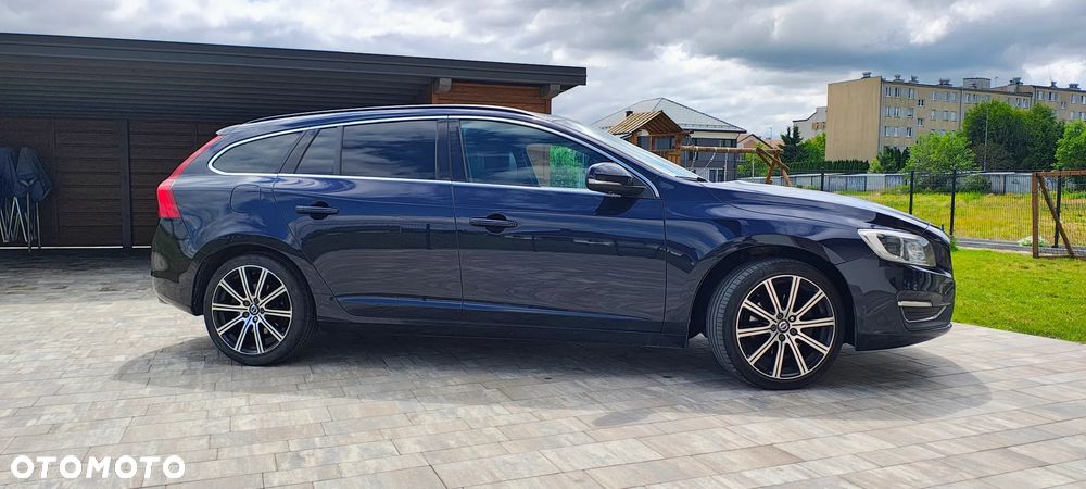 Volvo V60 D4 Momentum - 3