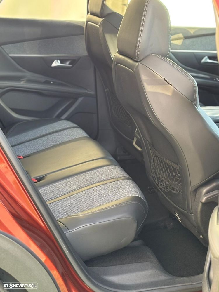 Peugeot 3008 1.6 BlueHDi Allure EAT6 J18 - 4