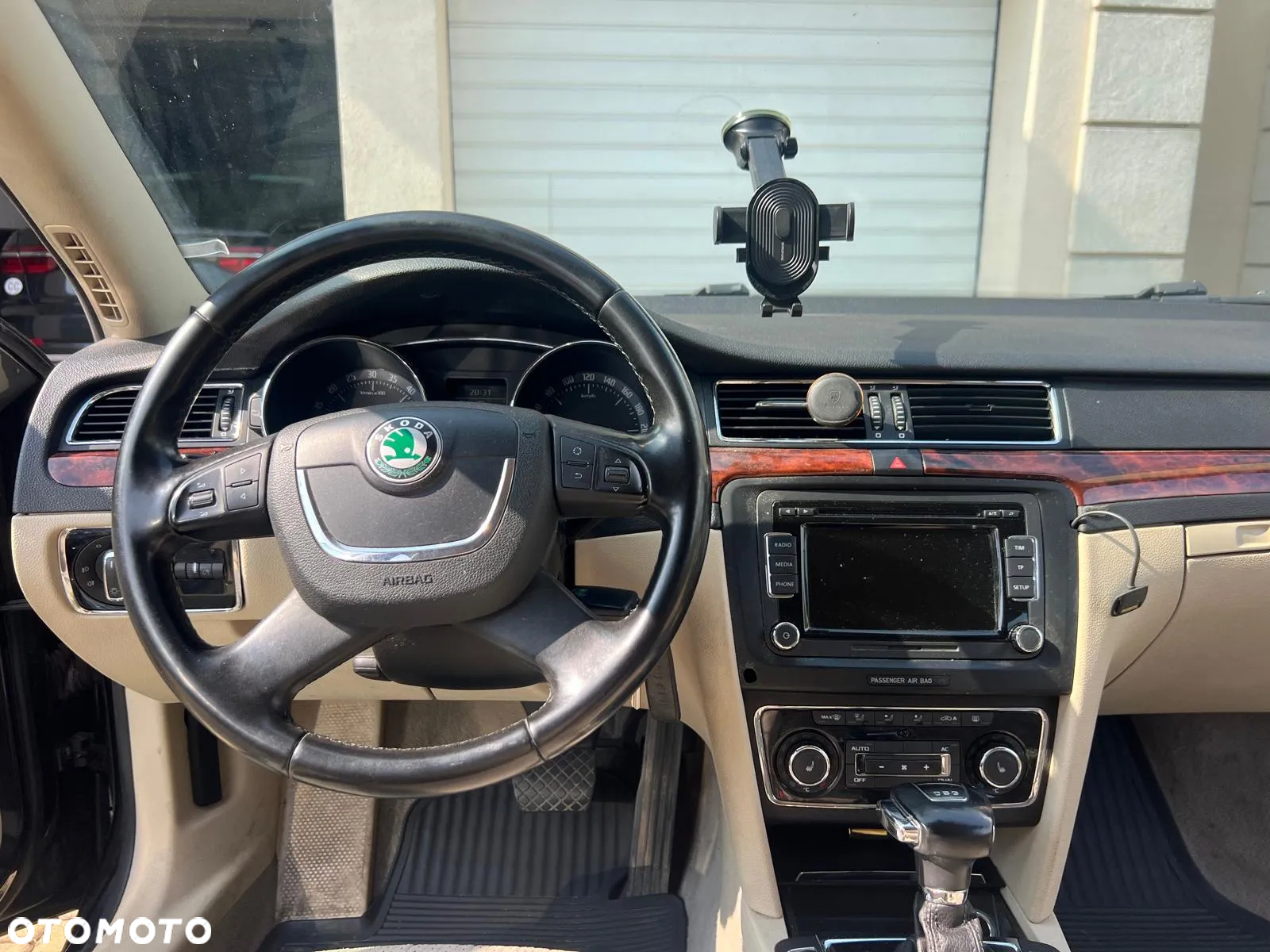 Skoda Superb 2.0 TDI Elegance DSG - 6
