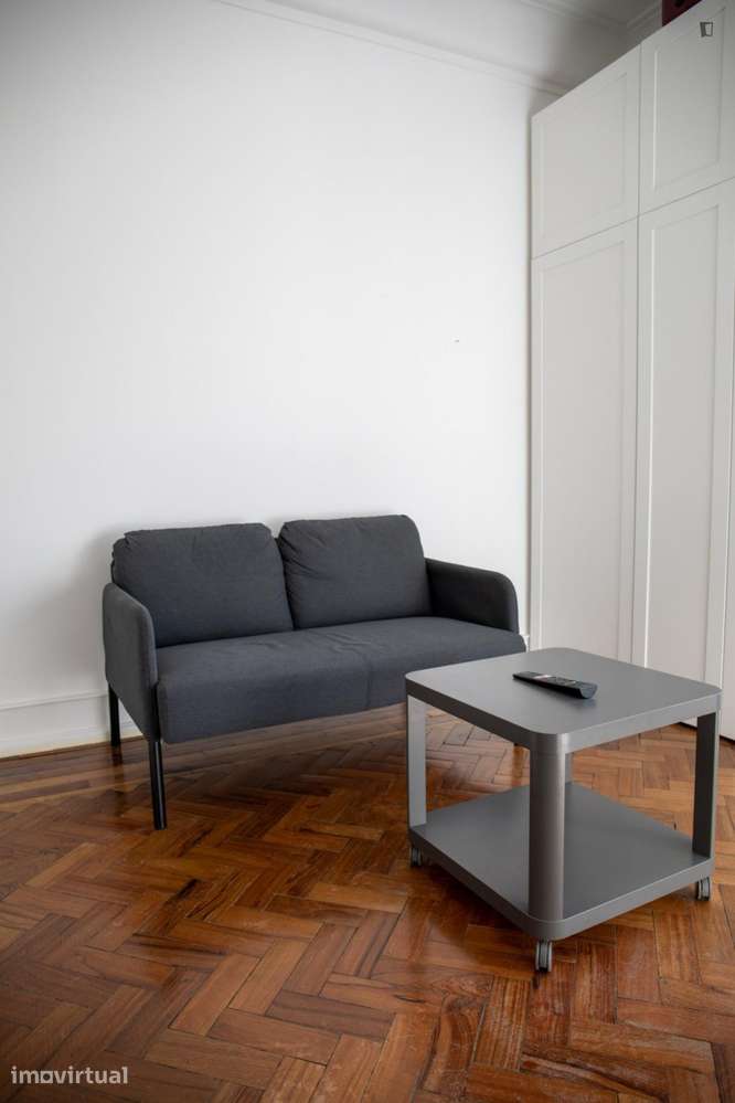 Quarto - localizado em Alameda Lisbon - Grande imagem: 2/24