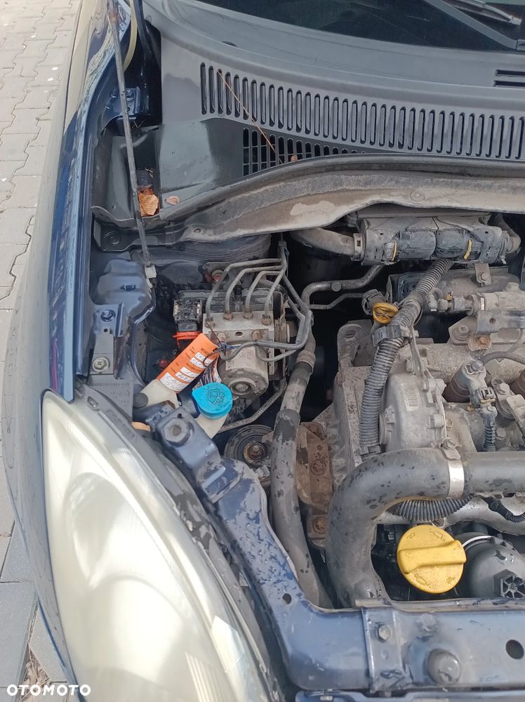Suzuki Swift - 12