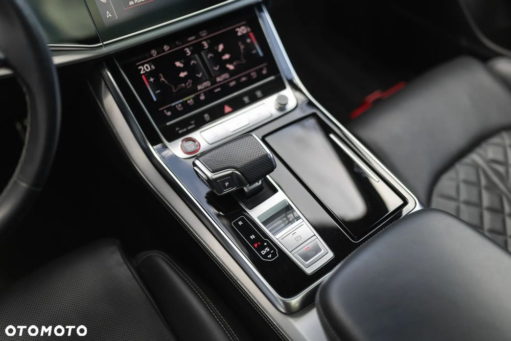 Audi SQ8 - 24