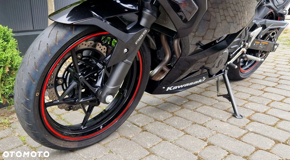 Kawasaki Ninja 400 - 26