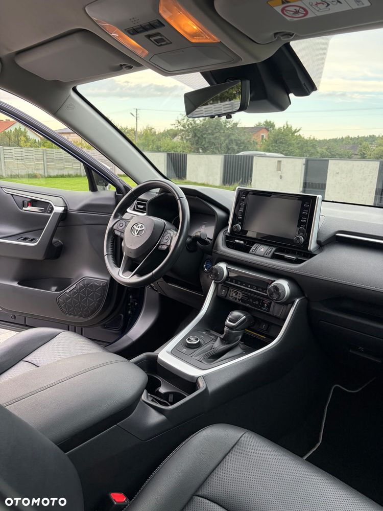 Toyota RAV4 - 9