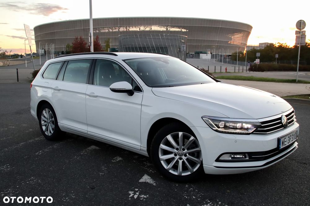 Volkswagen Passat 1.8 TSI BMT Comfortline DSG - 3