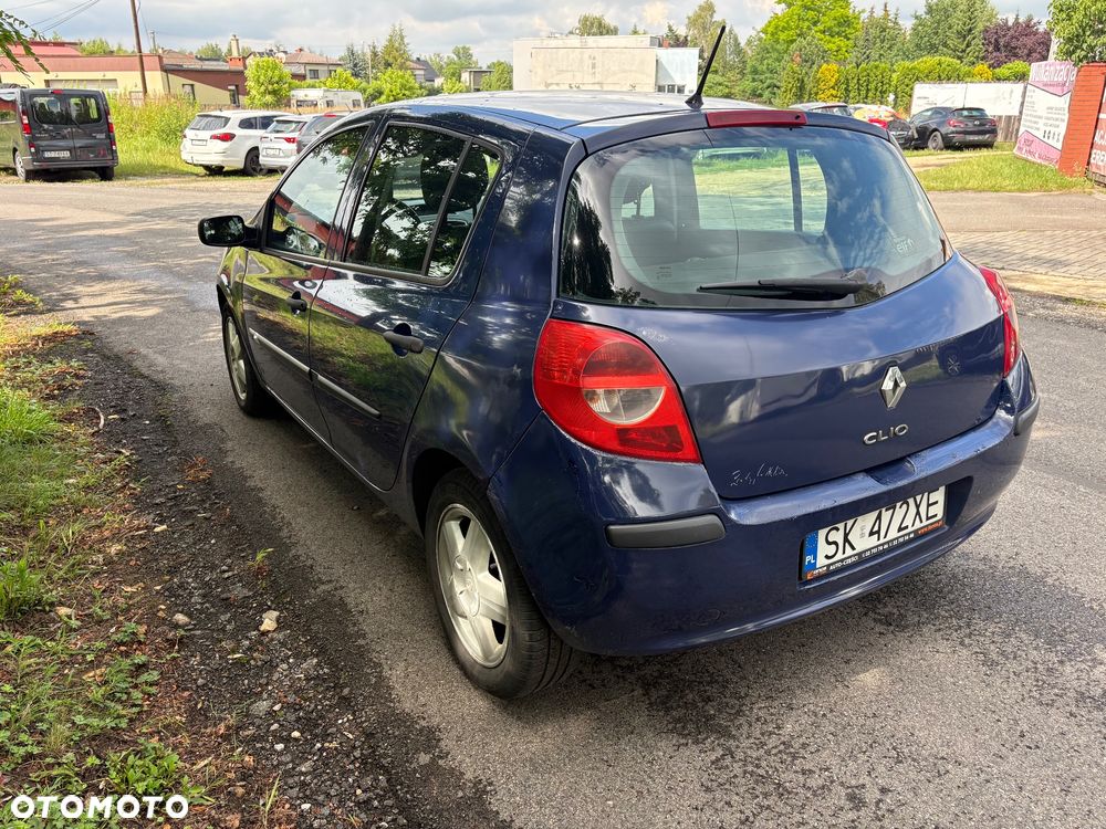 Renault Clio 1.2 16V Alize - 4