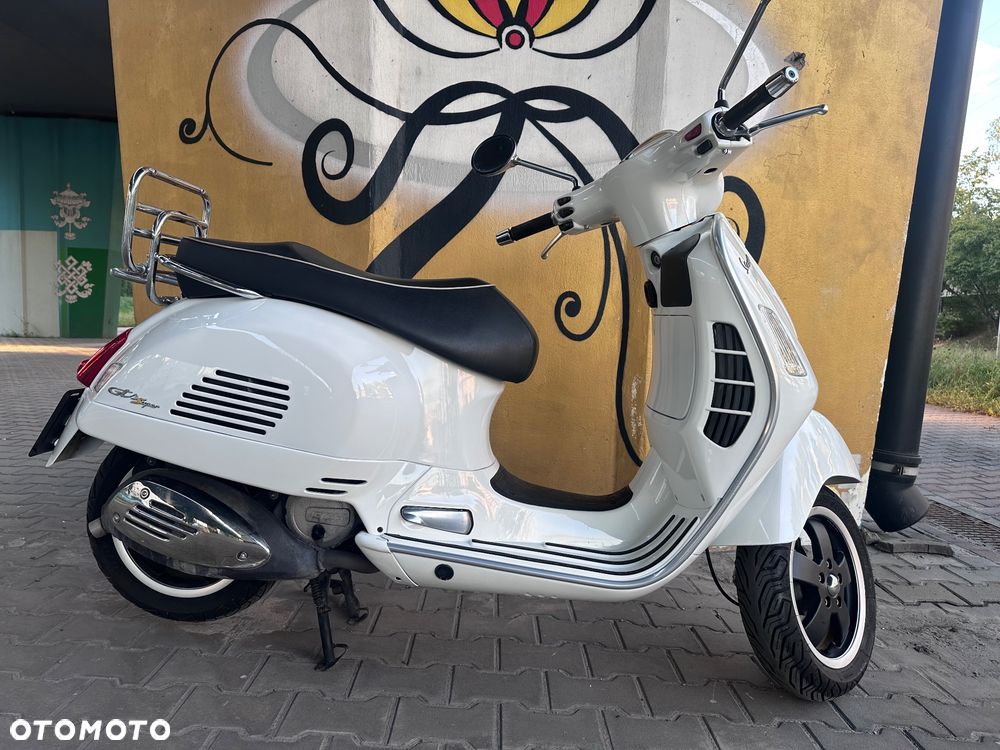 Vespa GTS - 5