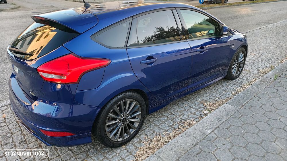 Ford Focus 1.0 EcoBoost ST-Line - 9