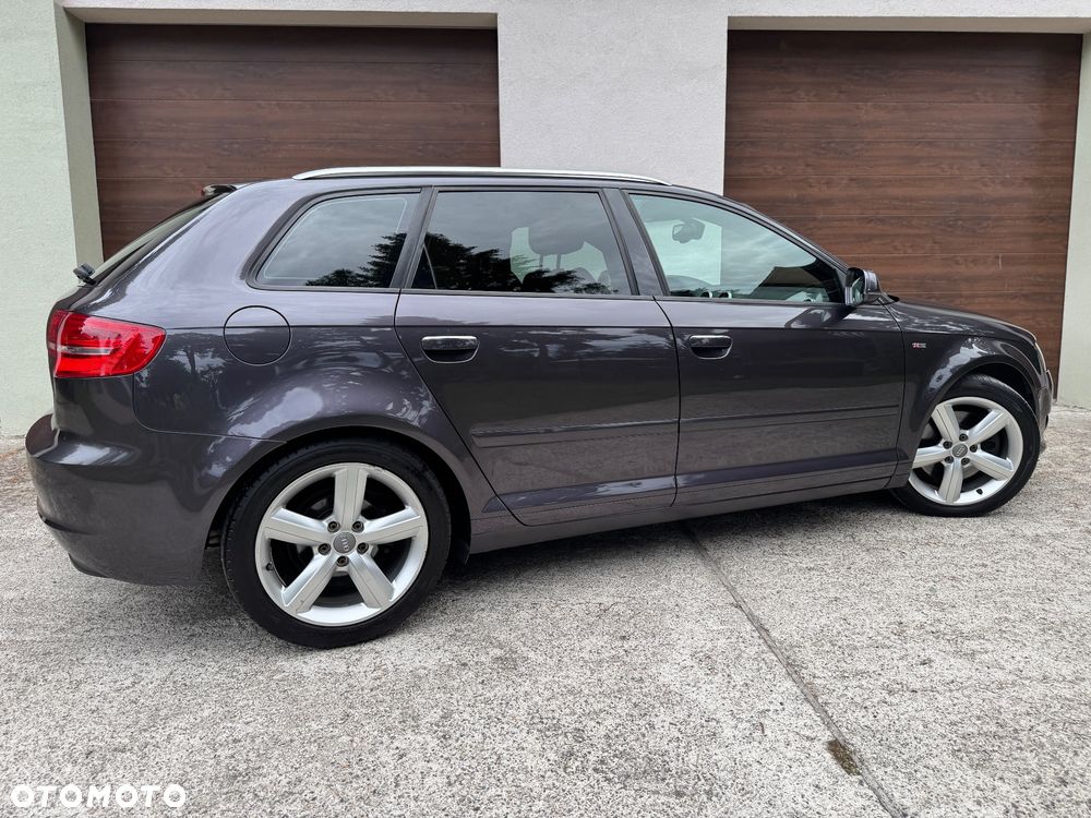 Audi A3 Sportback 2.0 TDI DPF S line Sportpaket - 11