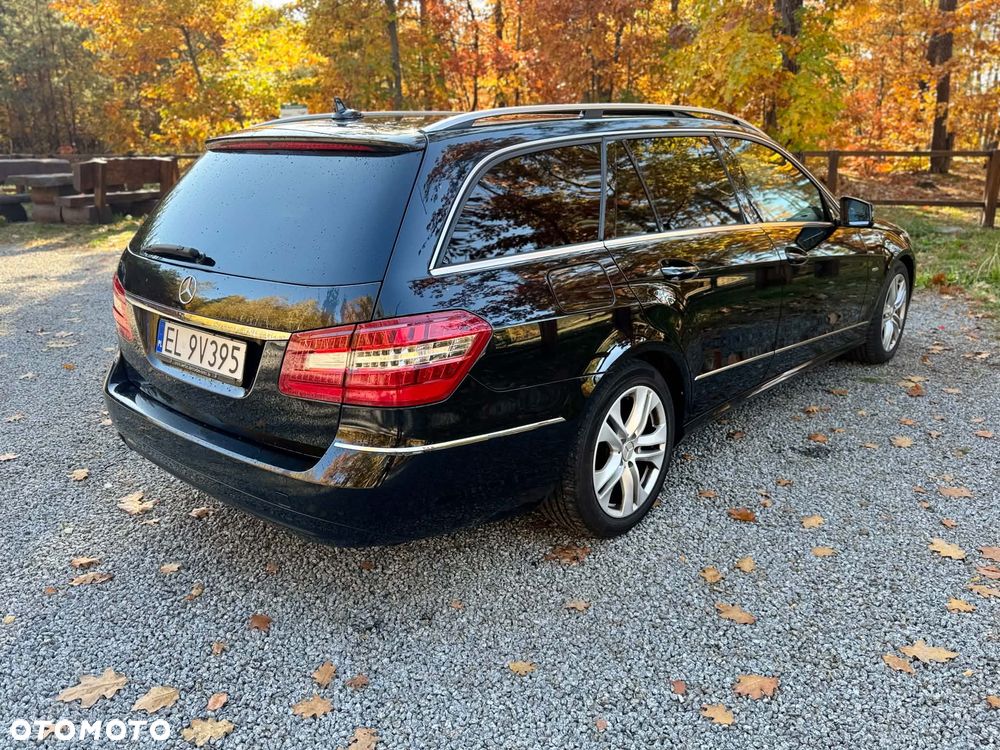Mercedes-Benz E-Class 2010 photo 5