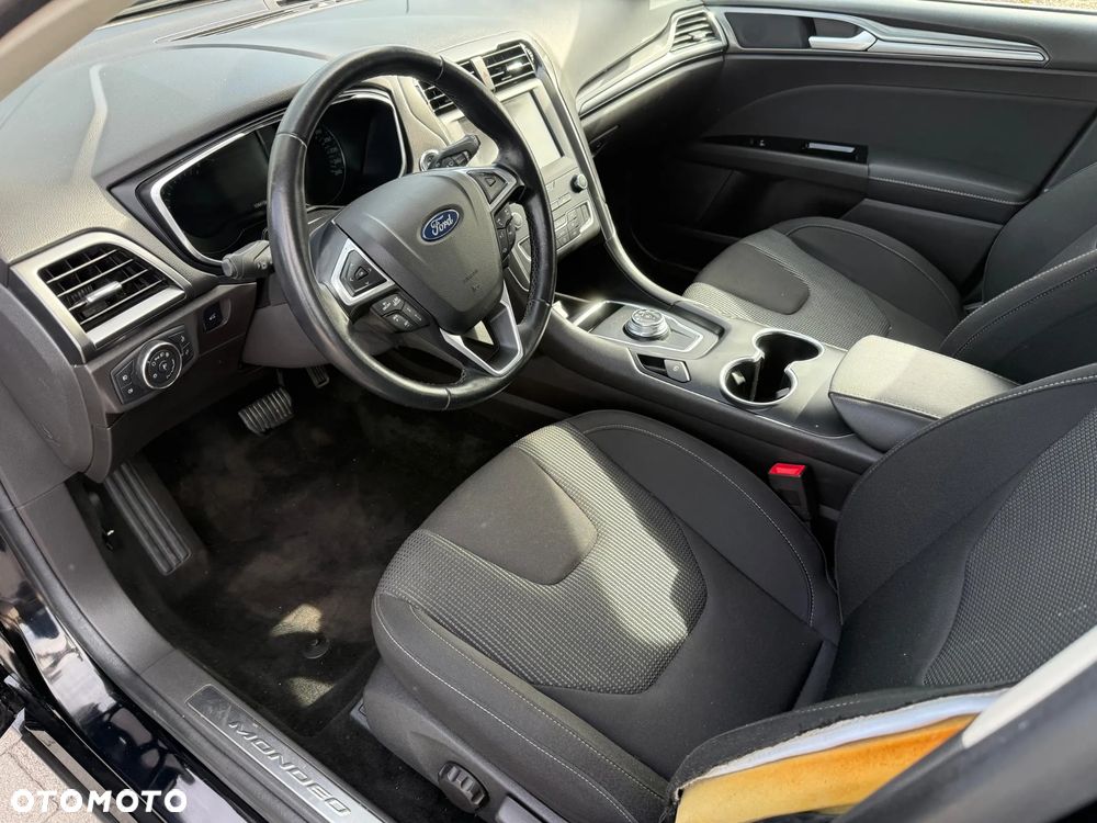 Ford Mondeo - 10