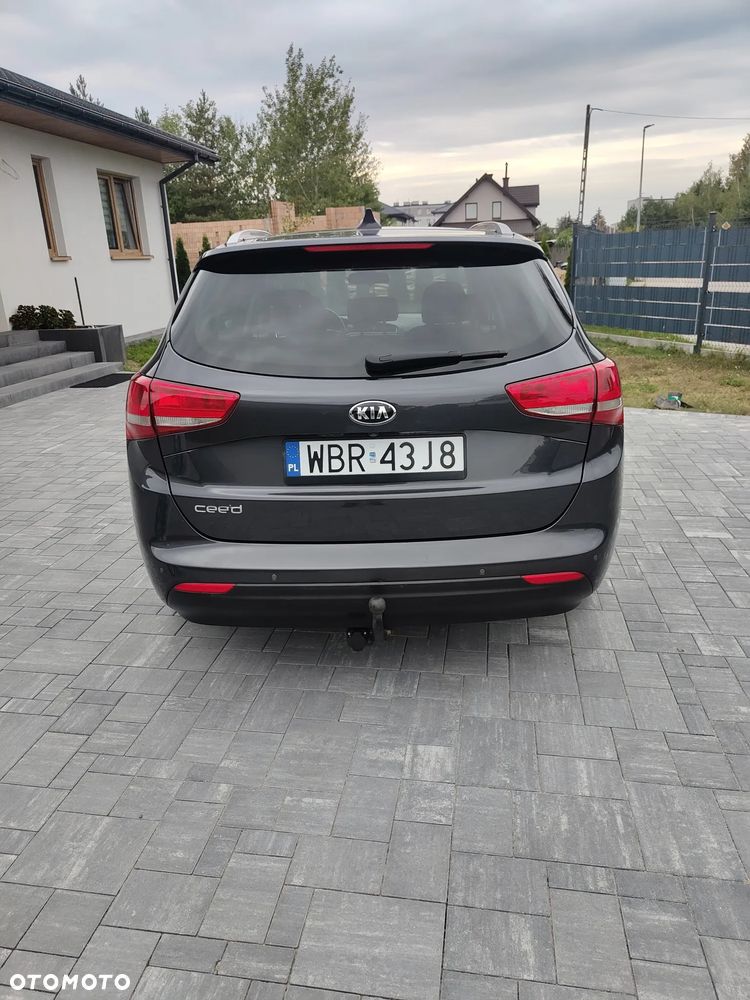Kia Ceed 1.6 CRDi L Business Line - 4