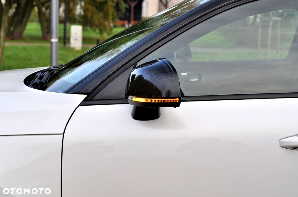 Volvo XC 40 T3 R-Design - 8