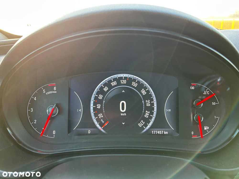 Opel Insignia - 19