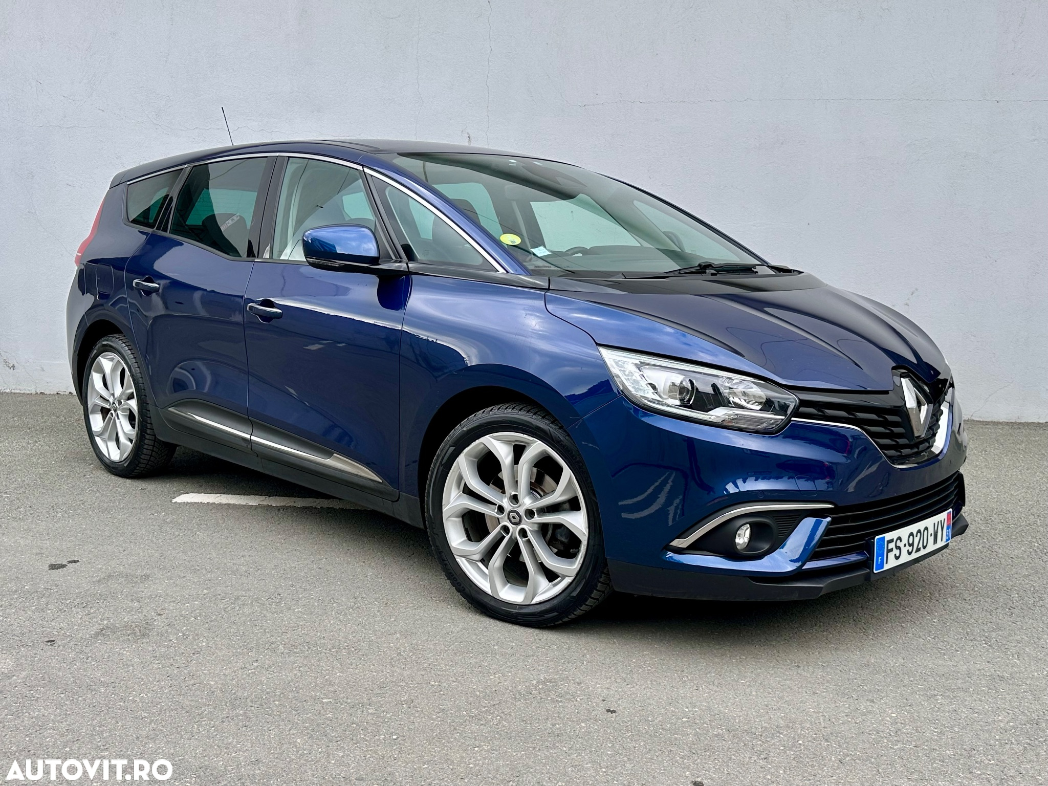 Renault Grand Scenic BLUE dCi 120 EDC BUSINESS EDITION - 19