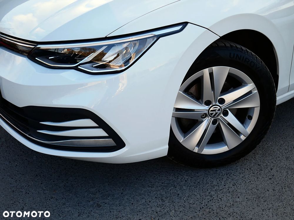 Volkswagen Golf 1.0 eTSI United DSG - 21