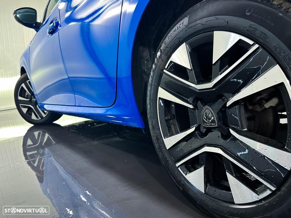Peugeot 208 1.2 Hybrid Allure e-DCS6 - 8