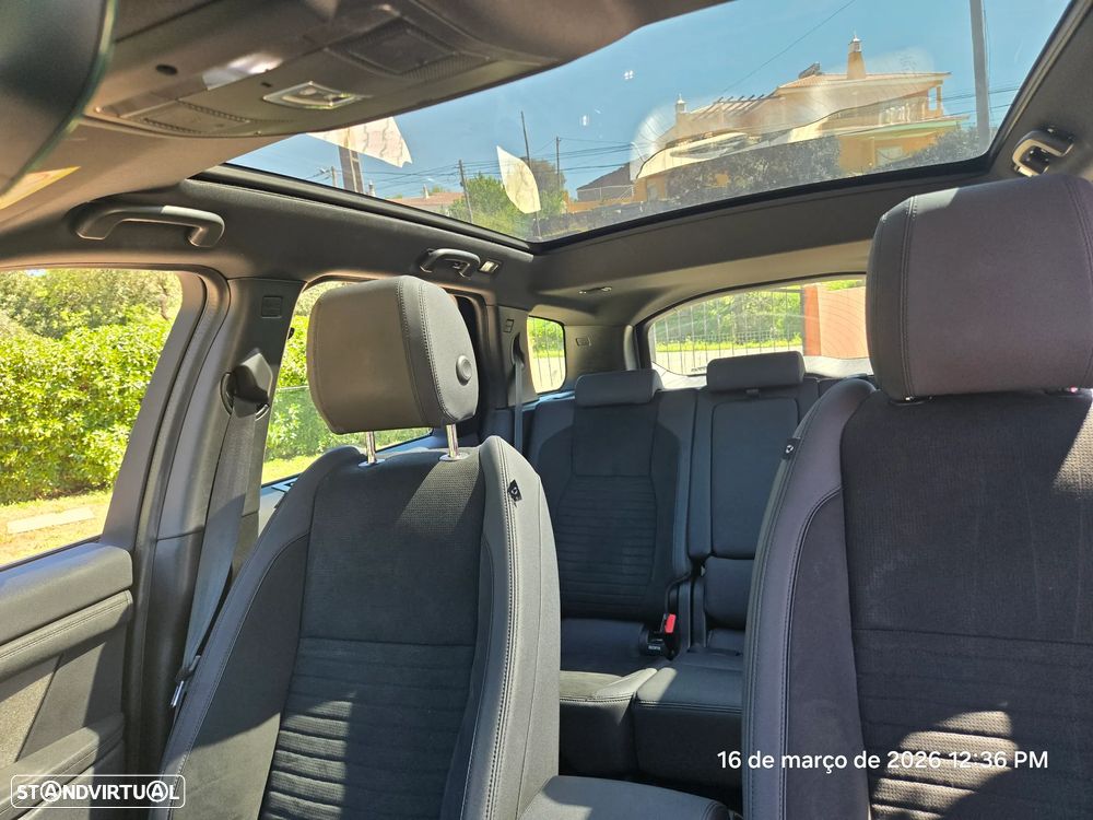 Land Rover Discovery Sport - 8