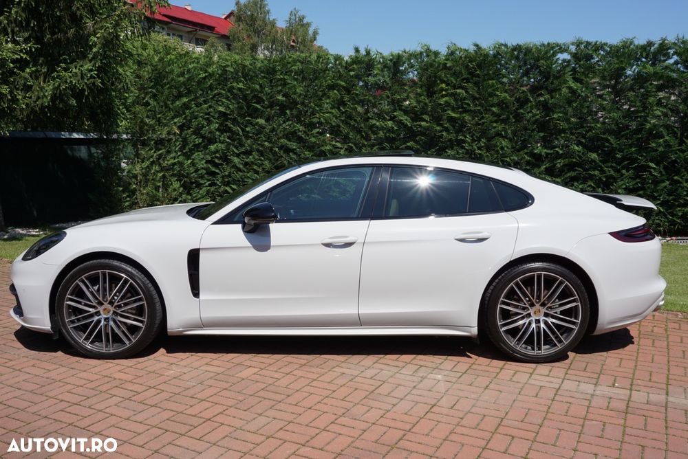 Porsche Panamera 4S - 5