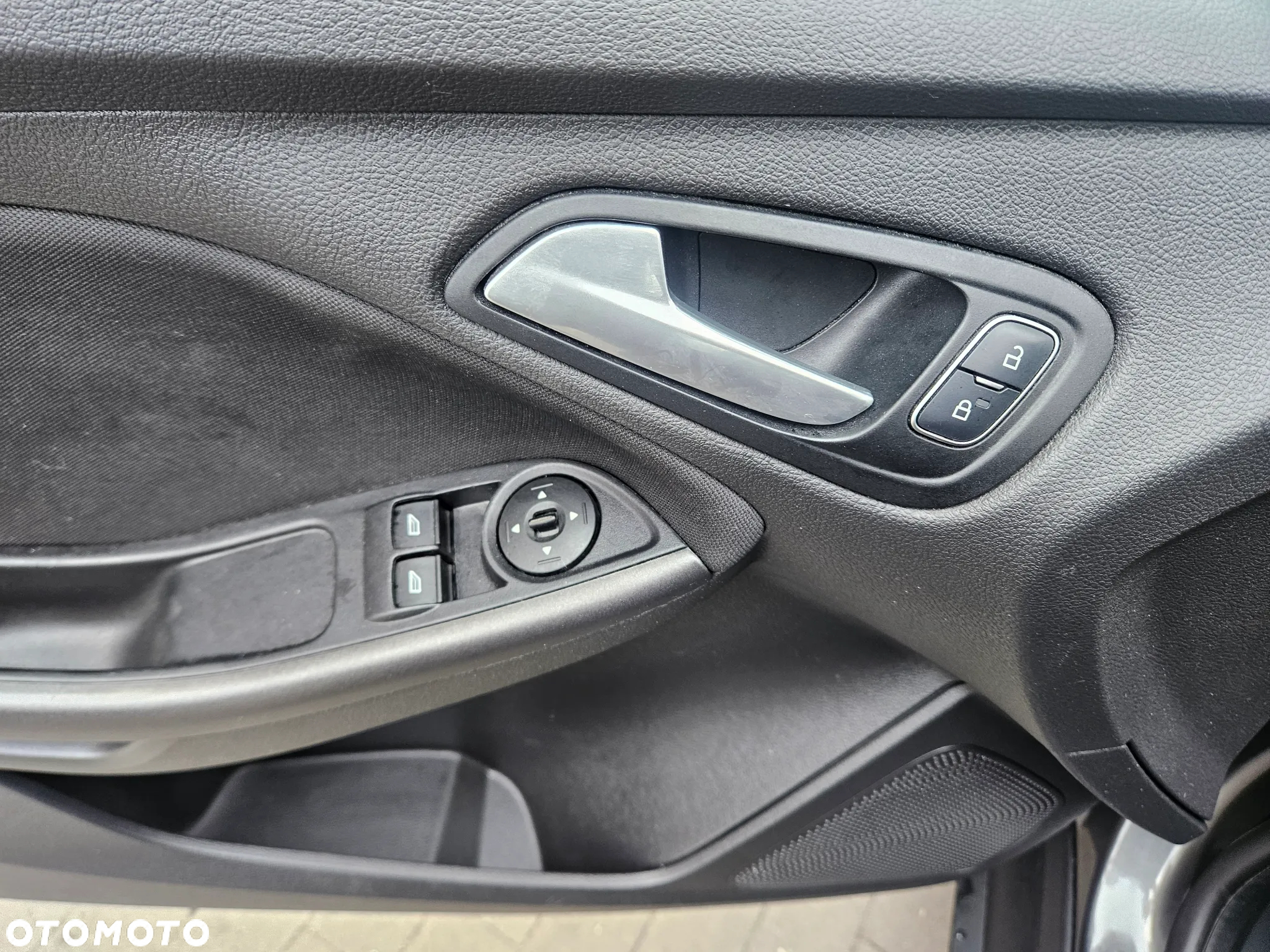 Ford Focus 1.0 EcoBoost Active Business - 24