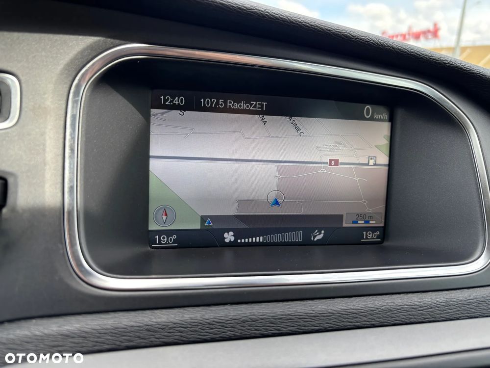 Volvo V40 D2 Kinetic - 27