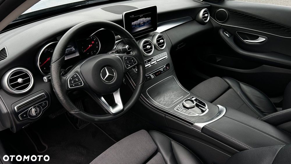 Mercedes-Benz Klasa C 200 4-Matic 9G-TRONIC - 12