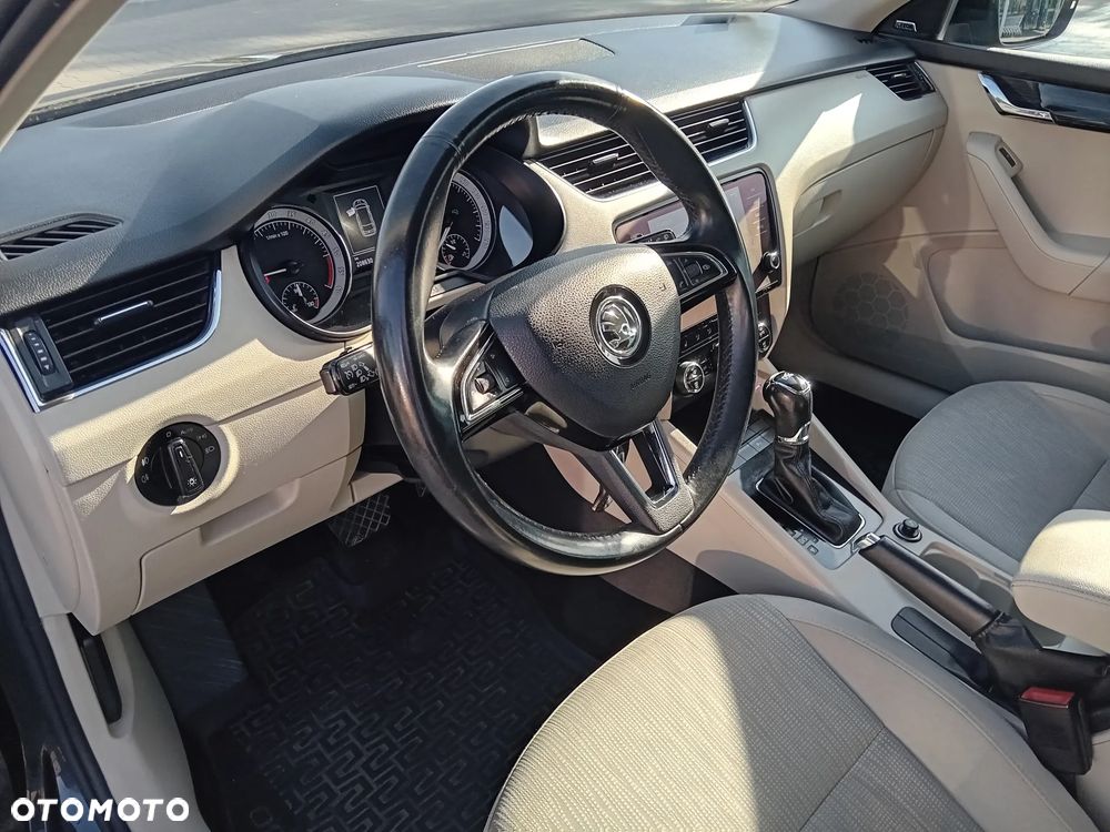 Skoda Octavia 2.0 TDI Style DSG - 15