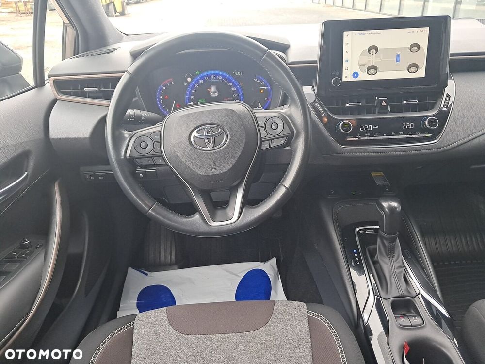Toyota Corolla 2.0 Hybrid Trek - 18