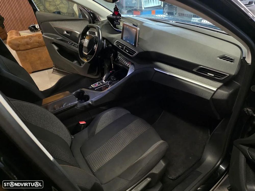 Peugeot 5008 BlueHDI 120 EAT6 Active - 30