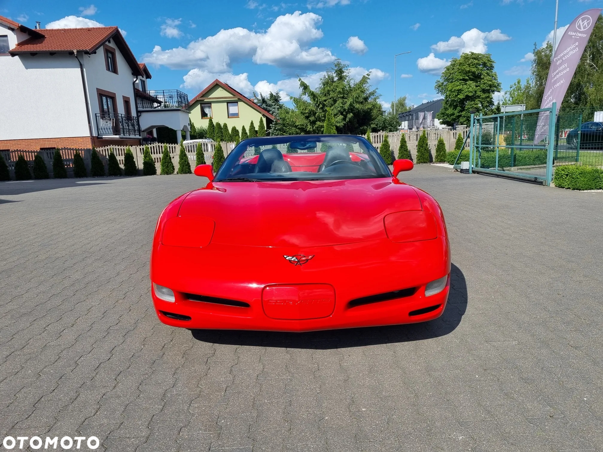 Chevrolet Corvette - 17