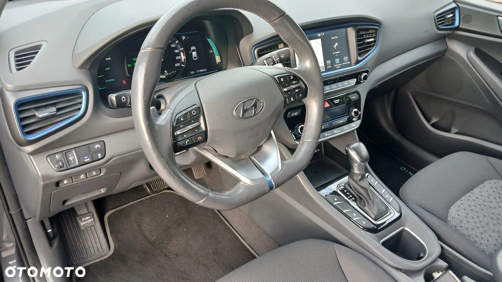 Hyundai IONIQ Plug-in hybrid Premium - 23