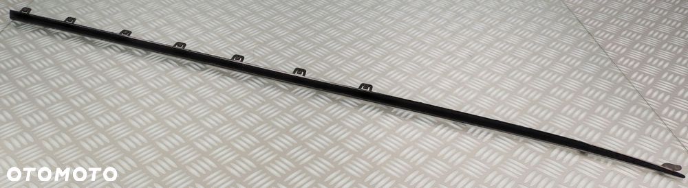 2146987600 listwa ozdobna progu prawego MERCEDES W214 E KLASA AMG - 1