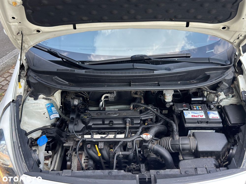 Kia Rio 1.2 Attract - 17