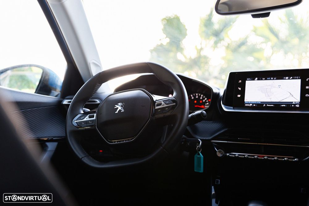 Peugeot 2008 - 15