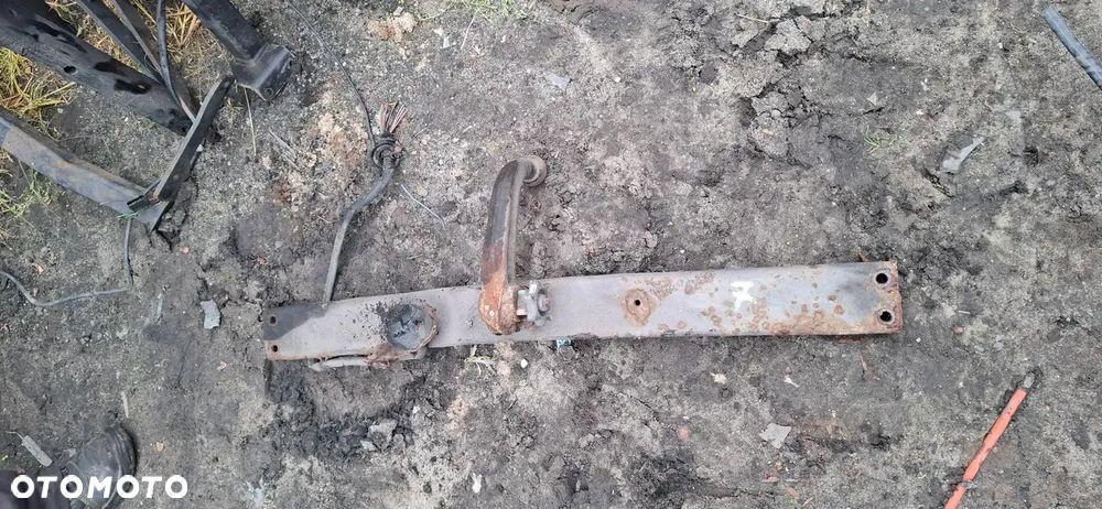 Hak holowniczy MERCEDES W210  A2103100537 - 1