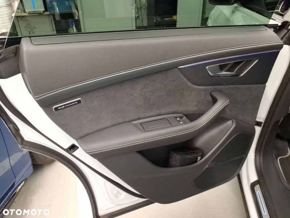 Audi RS Q8 - 20
