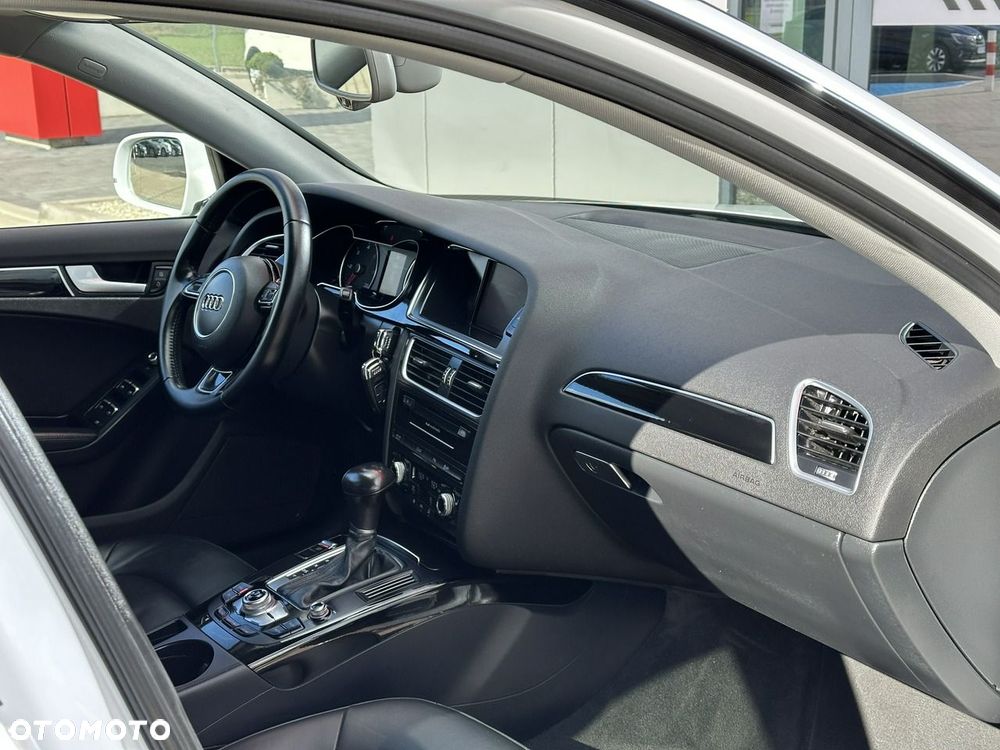 Audi A4 Avant 2.0 TDI DPF clean diesel multitronic S line Sportpaket - 17
